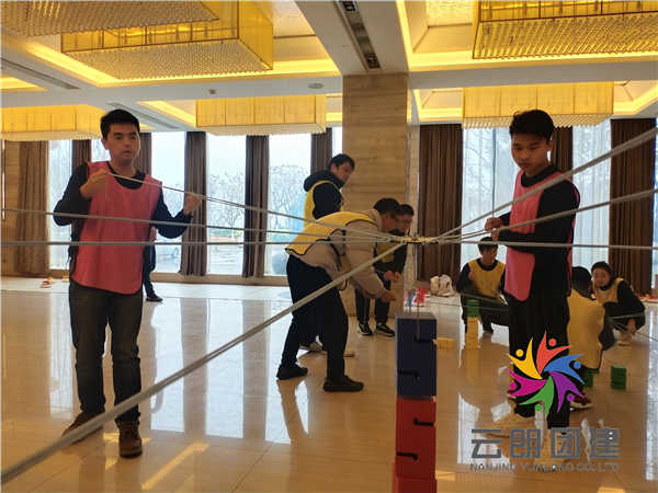南京室內(nèi)拓展訓(xùn)練組織那些團(tuán)建活動(dòng)？